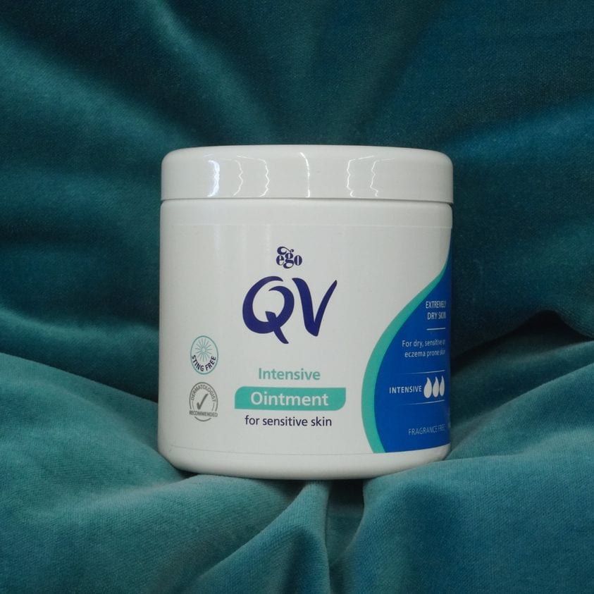 كريم مرطب ومرهم كيو في 450 جرام QV Ointment 450g الاصدار الانكليزي