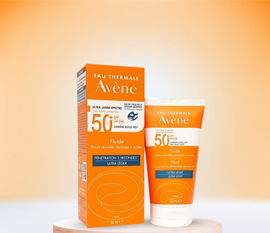 افين واقي شمس للبشرة العادية إلى المختلطة والحساسة بعامل حماية من الشمس SPF50+ (50 مل) VÈNE Solar Facial Fluid Normal to Combination Sensitive Skin SPF50+ (50ml)