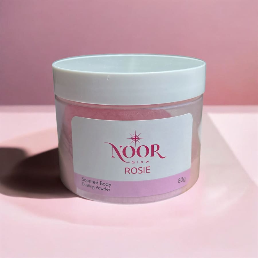 NOOR GLOW ROSIE SCENTED BODY DUSTING POWDER 80G نور كلو بودرة الجسم العطرية روزي