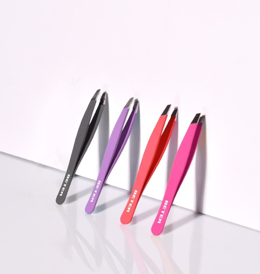 بيتر ملاقط ذات طرف مائل، ملونة، ناعمة الملمس Beter Slanted tip tweezers, coloured, Soft Touch